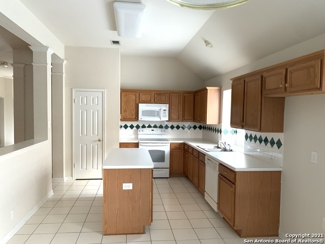 Building Photo - 12327 Hart Ranch