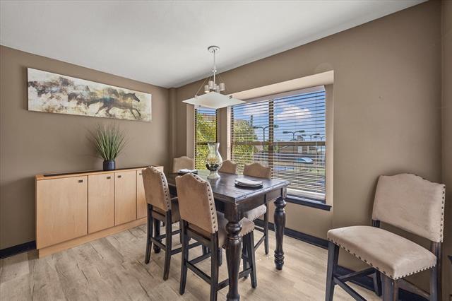 Building Photo - 560 Yacht Club Dr