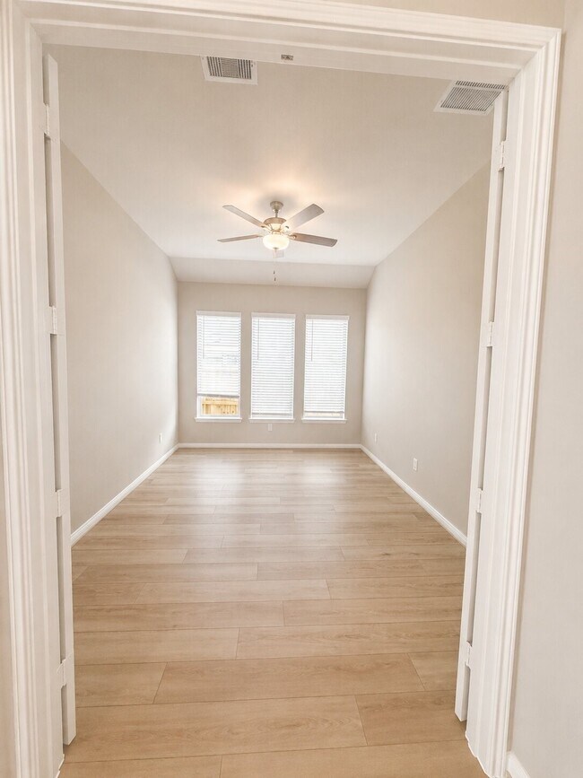 Building Photo - 10507 Bright Cloud Dr