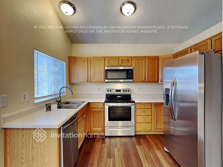 Building Photo - 2165 Bent Tree Ln