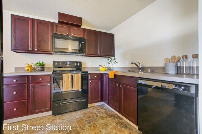 Building Photo - 16119 SE 1st St