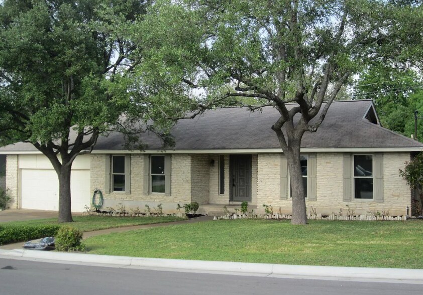 Building Photo - 402 San Gabriel Blvd