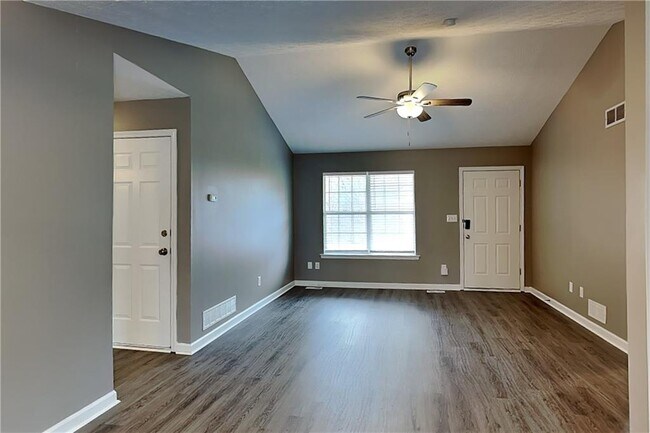 Building Photo - 209 Hale Haven Dr