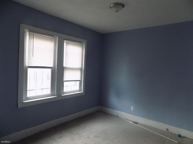 Building Photo - 2 br, 1 bath Duplex - 10089 Elmira St