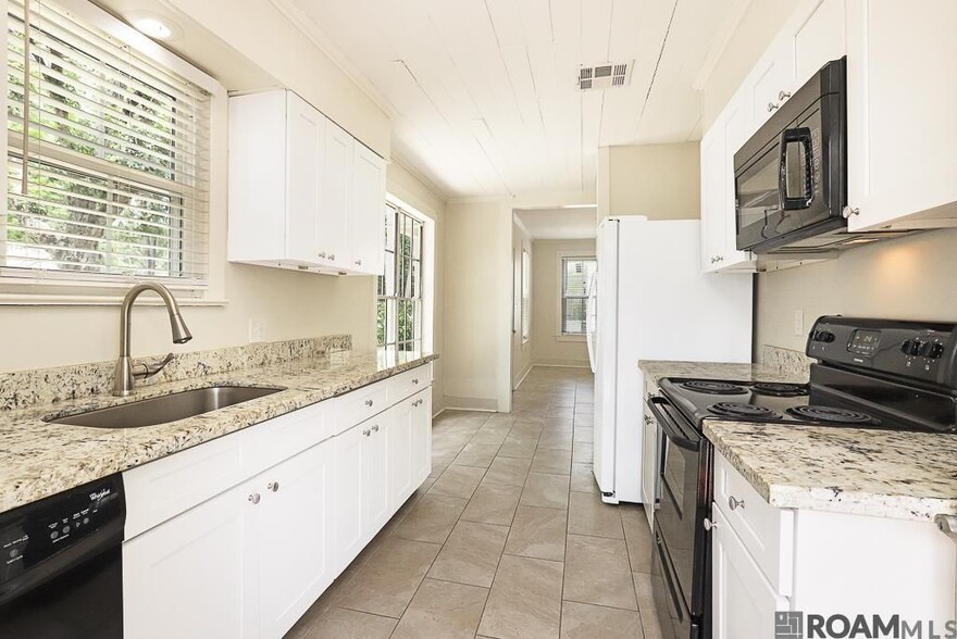 Building Photo - 4314 Mimosa St