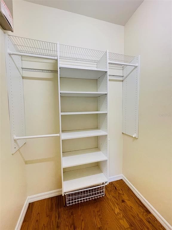 Building Photo - 935 Lascala Dr