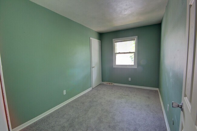 Building Photo - SW 424/426 30th Ave duplex