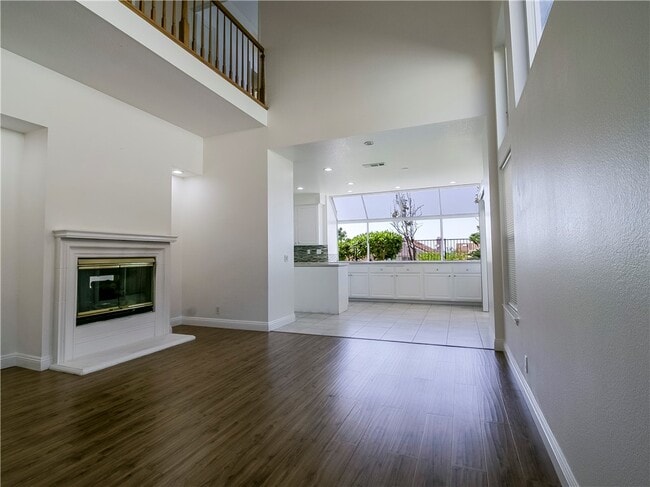 Building Photo - 25035 Eaton Ln