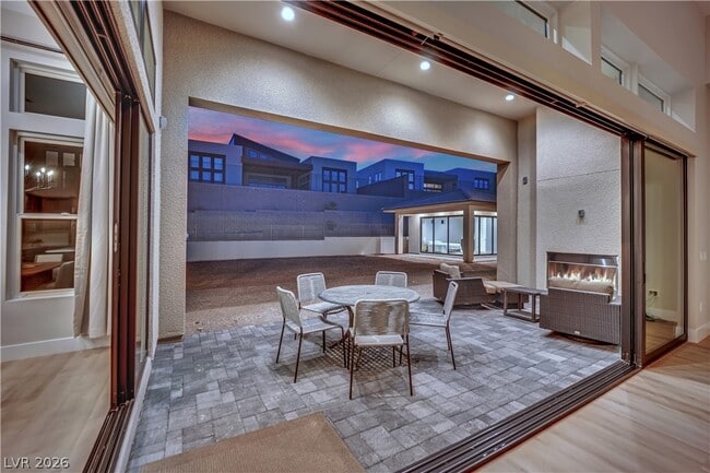 Building Photo - 10973 Horizon Ledge Ave