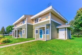 Building Photo - School Square Apartments and Townhomes