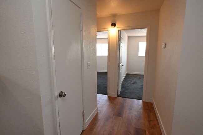 Building Photo - 1512 Cobb Ln