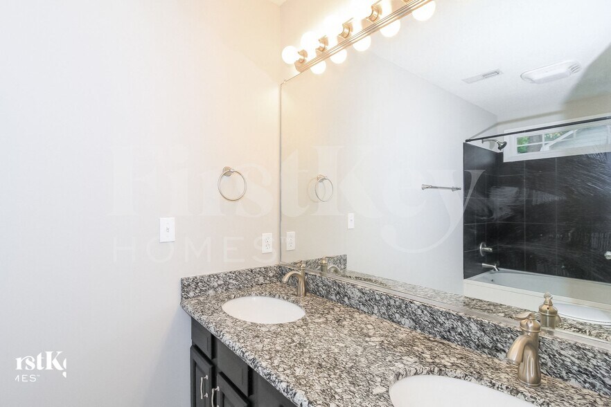 Building Photo - 4807 Jessup Grove Rd