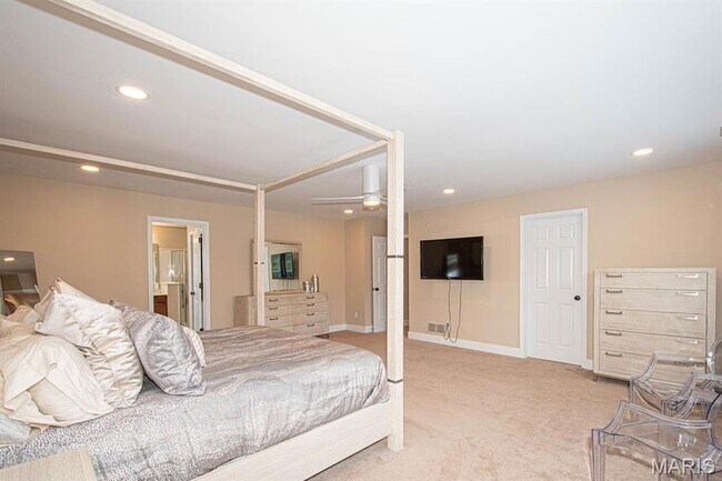 Building Photo - 533 Weidman Rd
