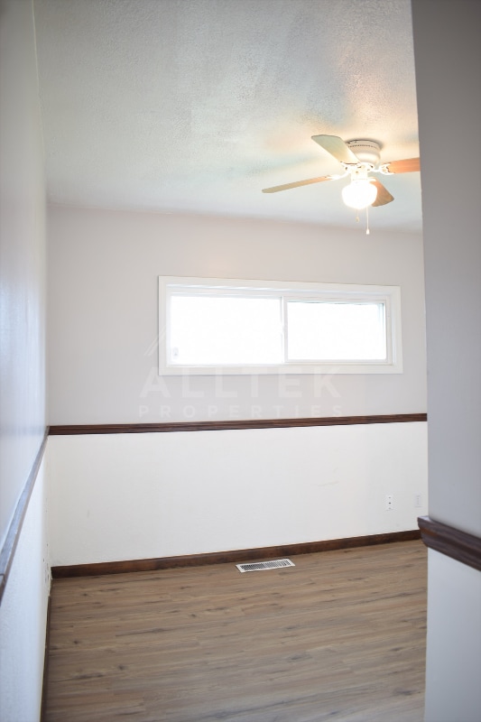 Building Photo - 489 Southward Dr