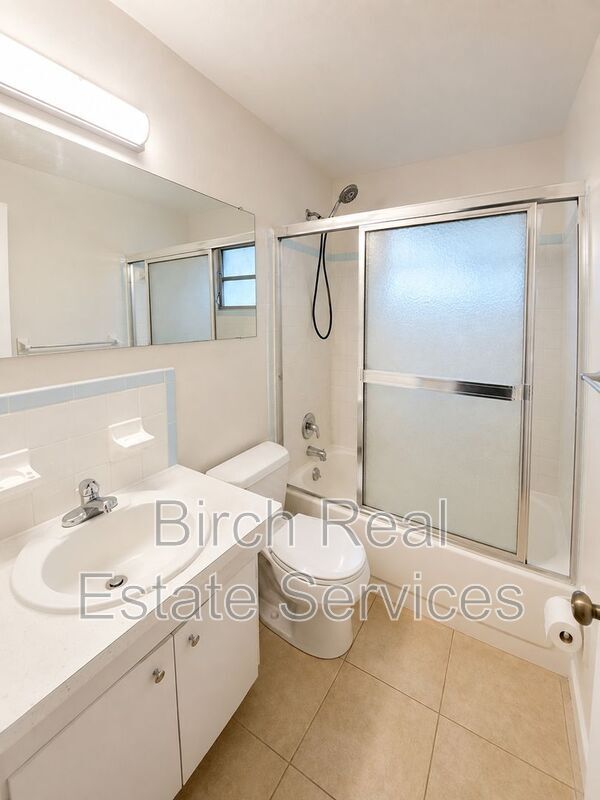 Building Photo - 2552 Chancery Dr