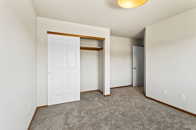 Building Photo - Non-Refundable & Security Deposit Total: $2600.00