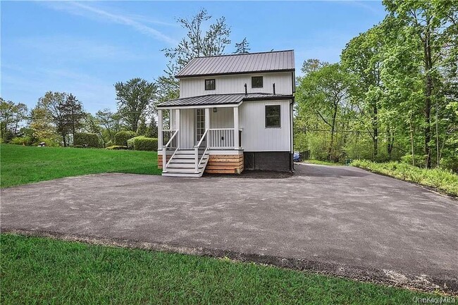 Building Photo - 386 Lakeside Rd
