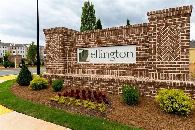 Building Photo - 1651 Wellborn Walk