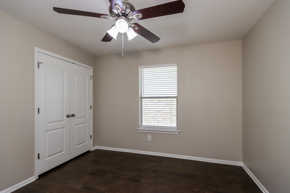 Building Photo - 2717 Sandberry Dr