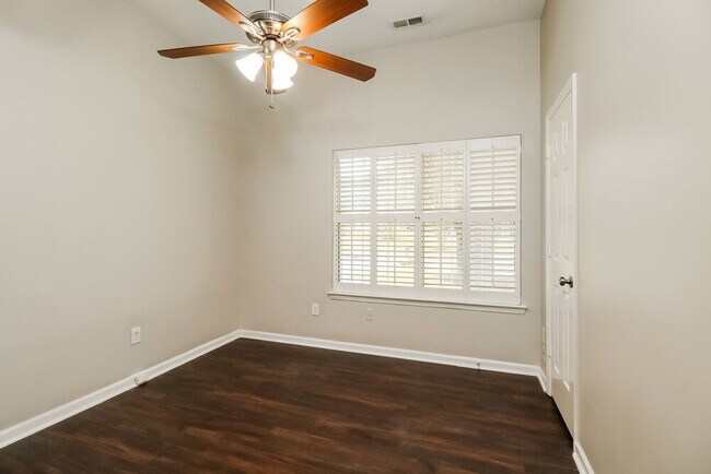 Building Photo - 1506 Newfound Hollow Dr