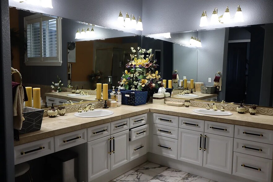 Building Photo - 10561 Lieter Pl