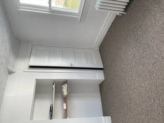 Building Photo - Sunny 2 Bedroom apartment