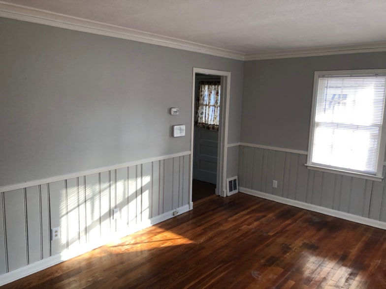 Building Photo - 3700 Washington Ave SE