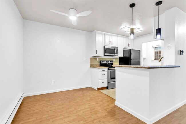 Building Photo - 165 Lighthouse Dr