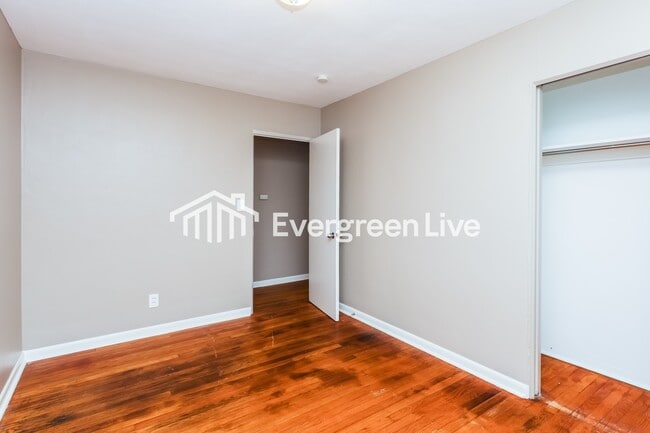 Building Photo - Coming Soon!