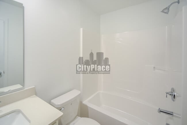 Building Photo - 6573 Halsey St