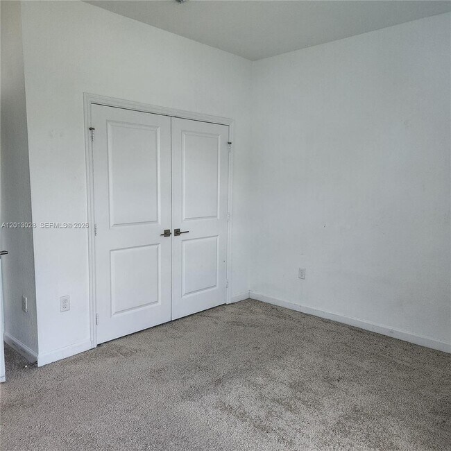 Building Photo - 13245 SW 271st Ter