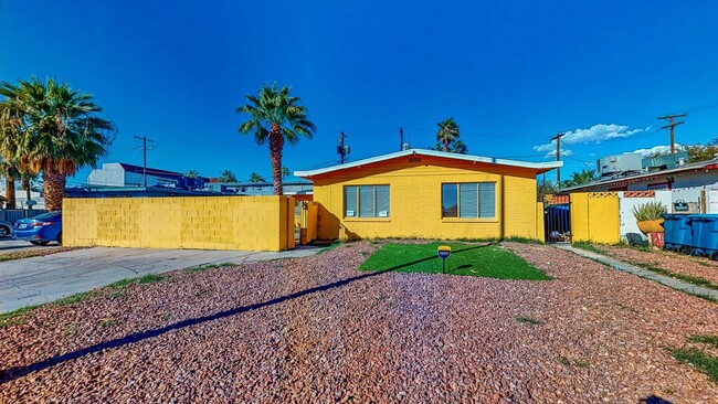 Building Photo - 1304 Rexford Pl