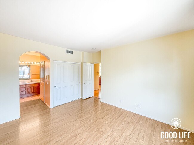 Building Photo - SD: Comfortable 2BD/2BA Townhome in Carmel Mountain Ranch with Community Pool, Attached Garage & ...