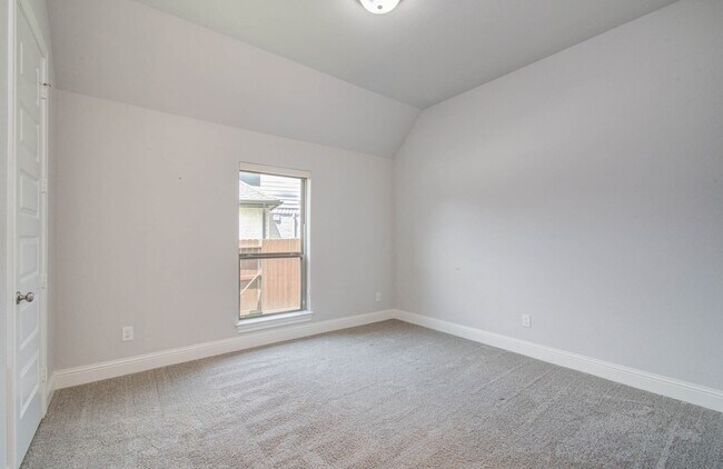 Building Photo - 28518 Jade Springs Ln