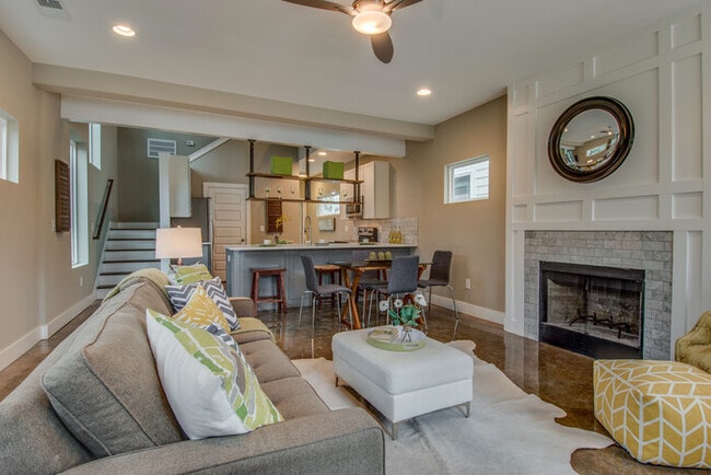 Building Photo - Large East Nashville Modern House - 3 Bedr...