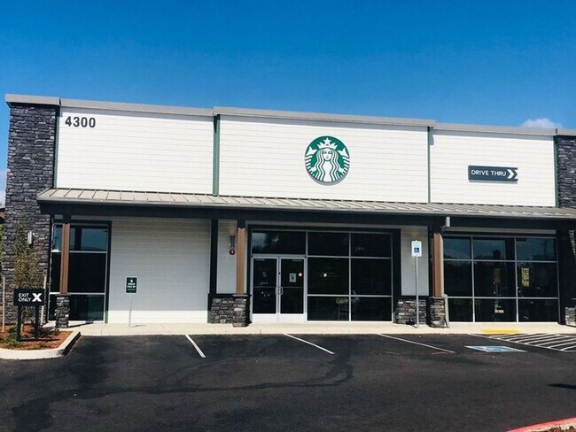 Building Photo - 4005 N Pioneer Canyon Dr