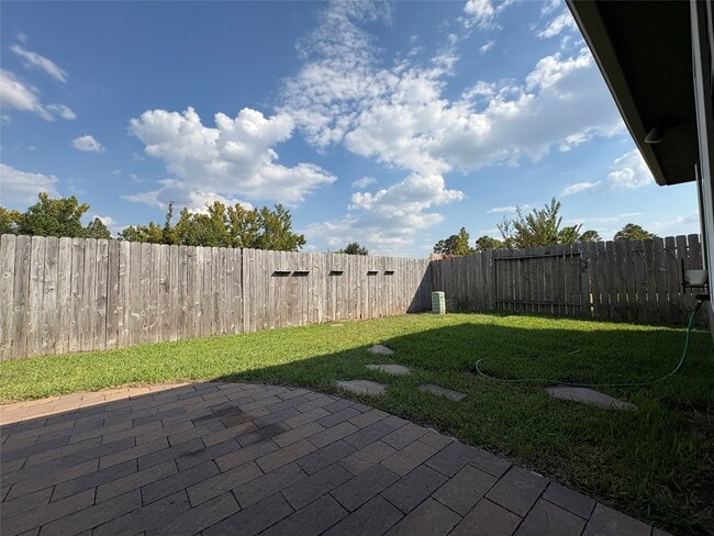 Building Photo - 18326 W Hardy Rd