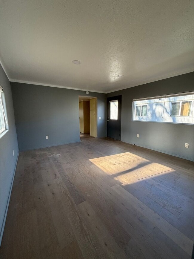 Building Photo - Newly Remodeled Manufactured Home