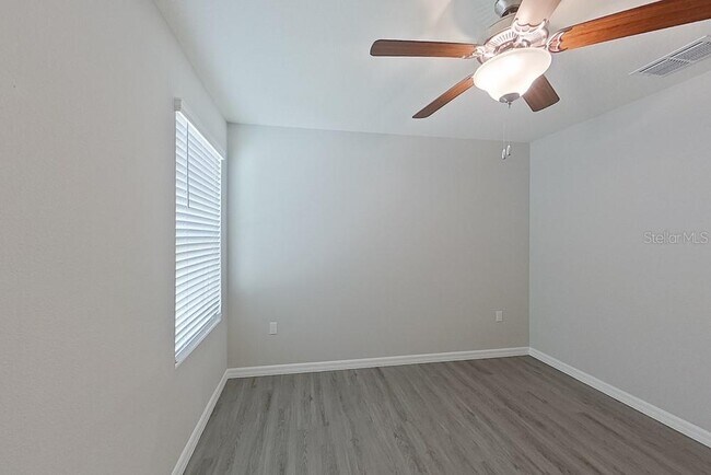 Building Photo - 8590 SW 44th Ct