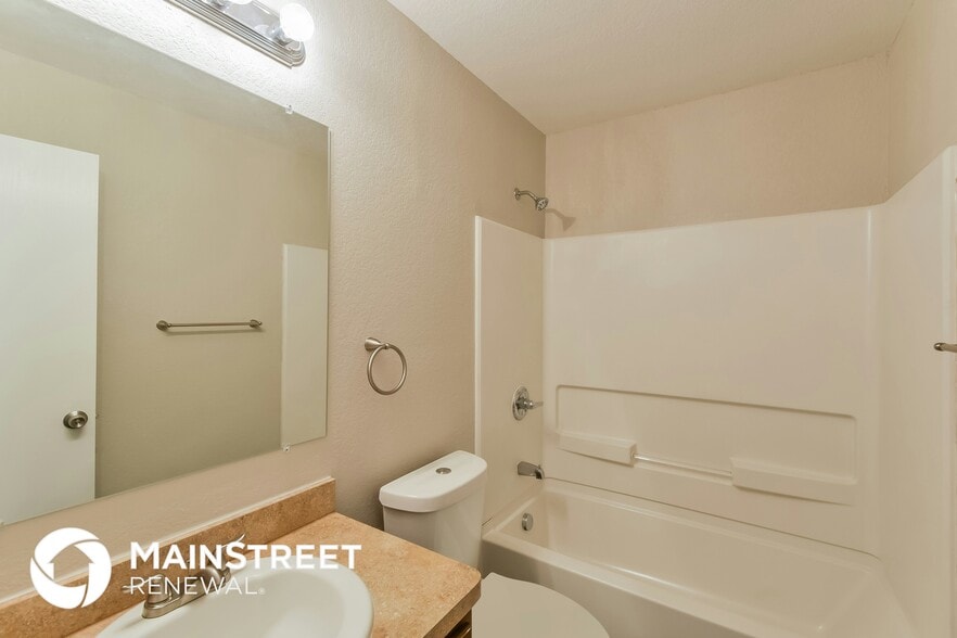 Building Photo - 338 Spruce Breeze