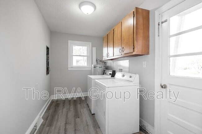 Building Photo - 2407 Bluefield St