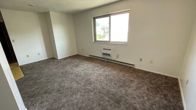 Building Photo - Benner Street Apartments