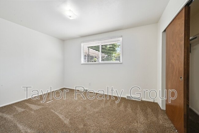 Building Photo - 3685 W 90th Pl