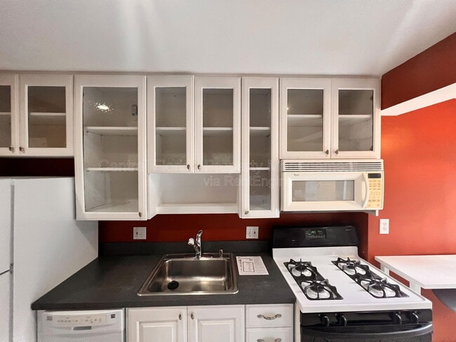 Building Photo - 1904 E Marks St