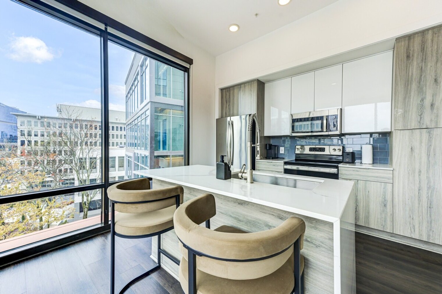 Building Photo - 1075 Peachtree Rd