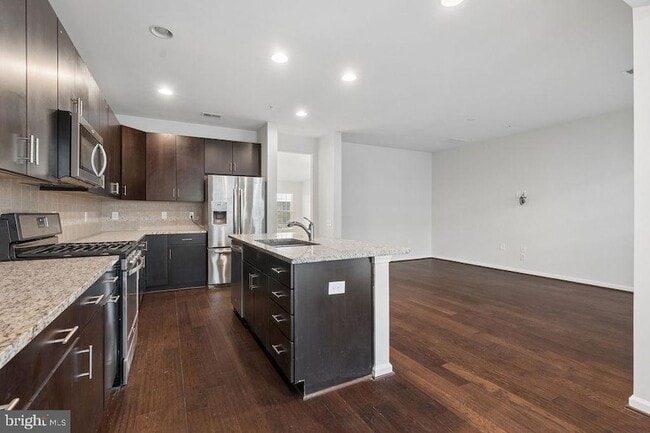 Building Photo - 20591 Geddes Terrace