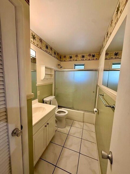 Building Photo - 809 Hummingbird Way
