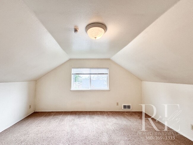 Building Photo - 1215 Evans Ave W