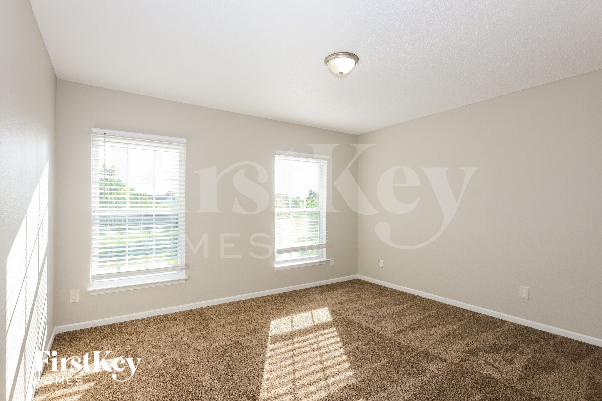 Building Photo - 10473 Windward Dr