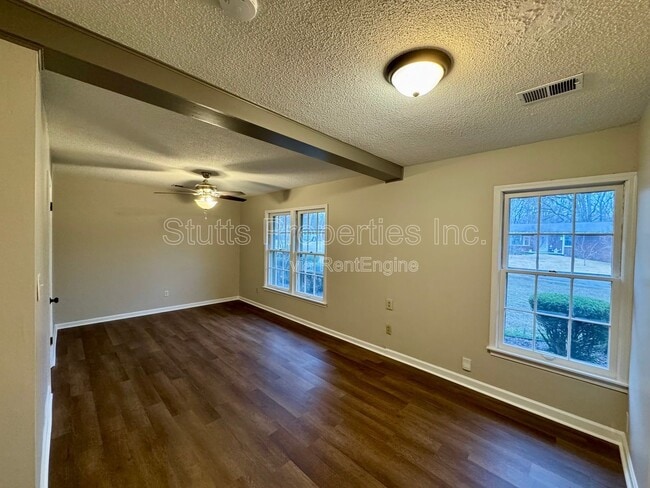 Building Photo - 408 Thorne St